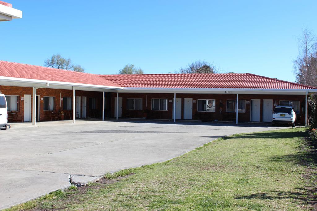 Glen Innes Lodge Motel Exterior photo